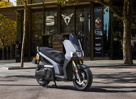 In der Performance-Version wird der SEAT MÓ 125 noch attraktiver